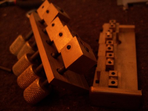 Bass-bridge-tuners