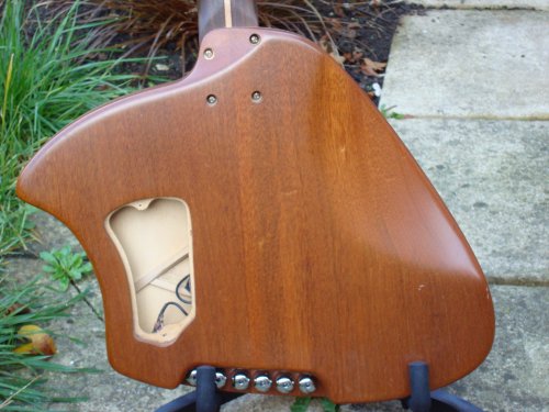 MaSH Ergo Acoustic Guitar Back Closeup